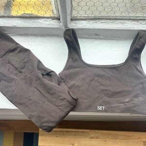 SET ACTIVE Brown Workout Set – Size S/M – Matching Sports Bra & Leggings